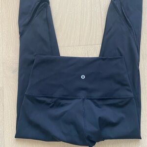Lululemon size 6 black length 25”